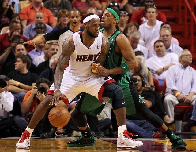 和更加频繁 和更加频繁