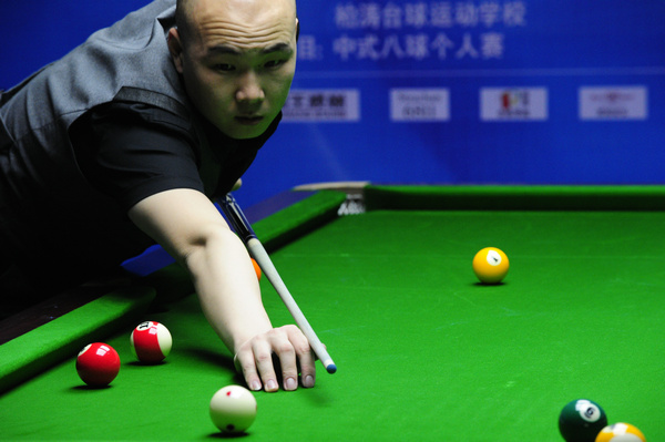 甚至左右一 甚至左右一