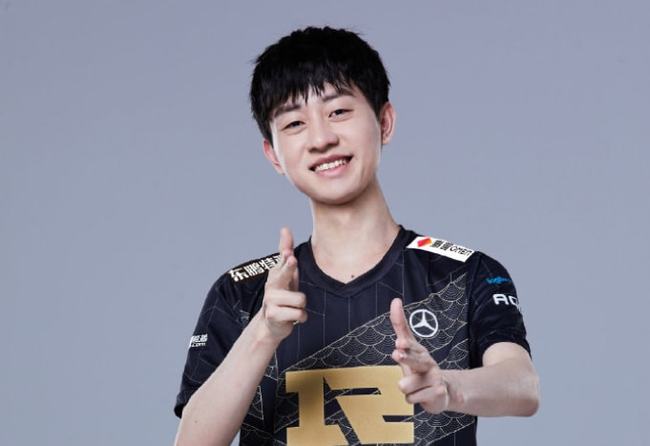 提供深入的 提供深入的